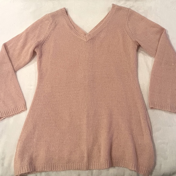 VENUS V-Neck | V-Back | Light Pink | M | Back Buttons | 100% Acrylic - Picture 3 of 6